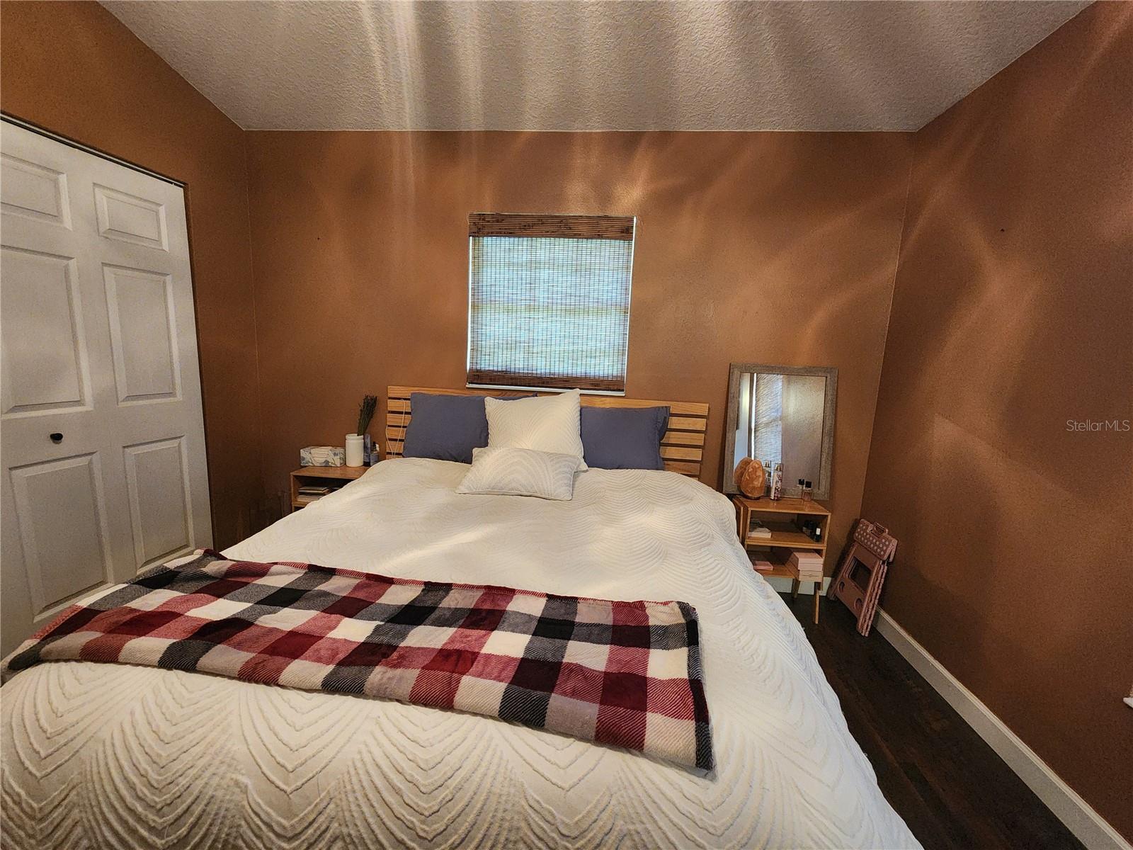 Listing Image #4