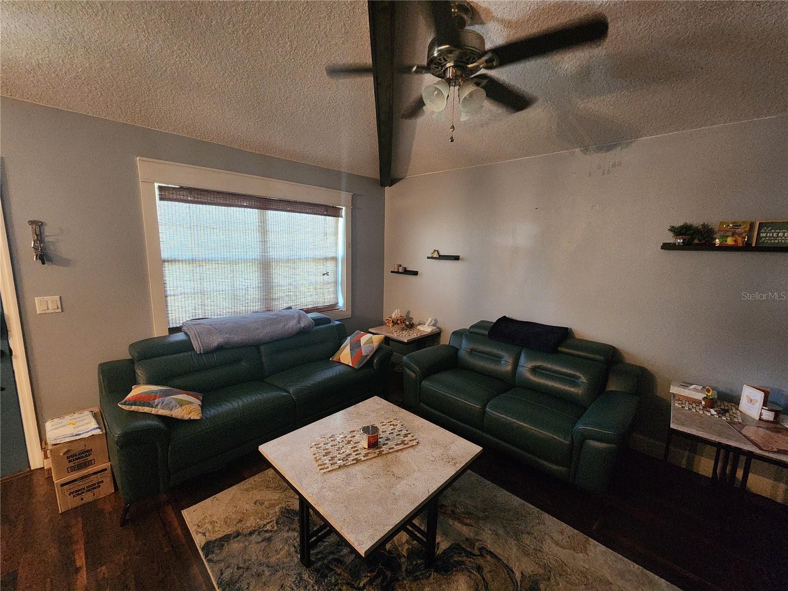 Listing Image #9