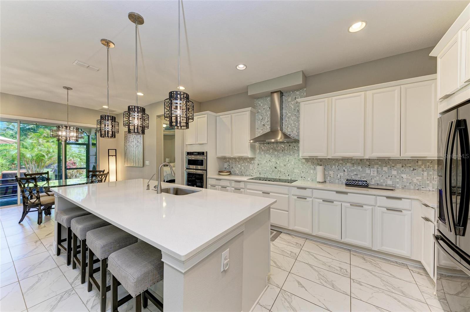 Listing Image #13