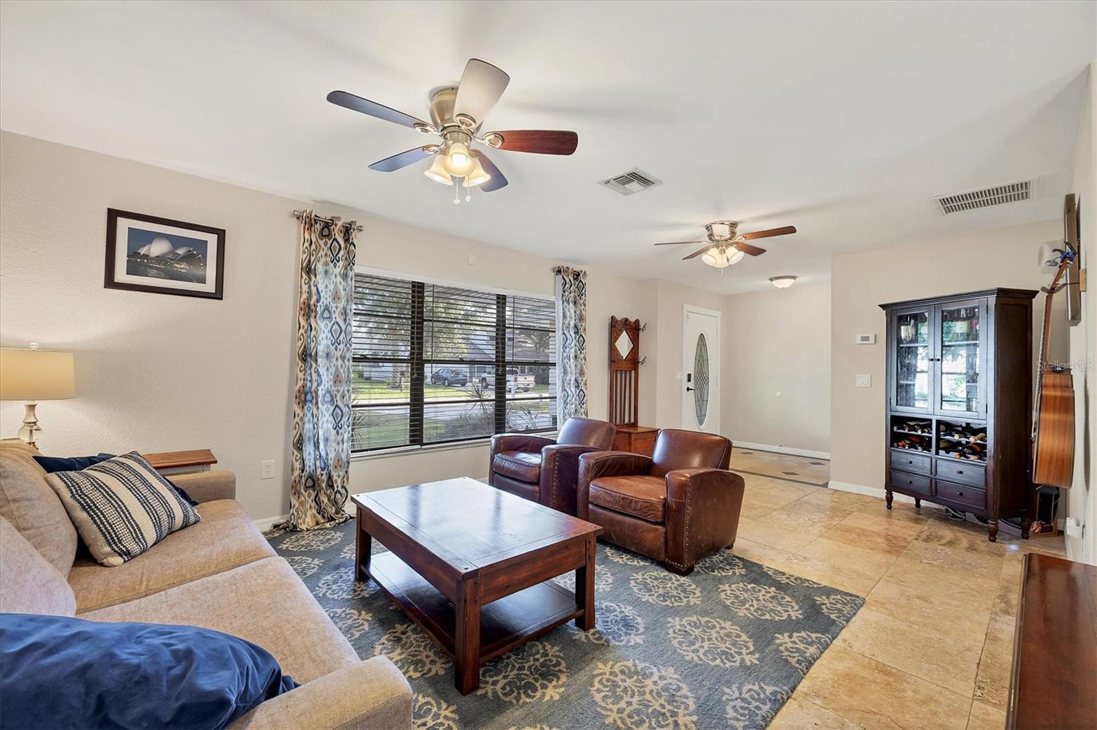 Listing Image #6