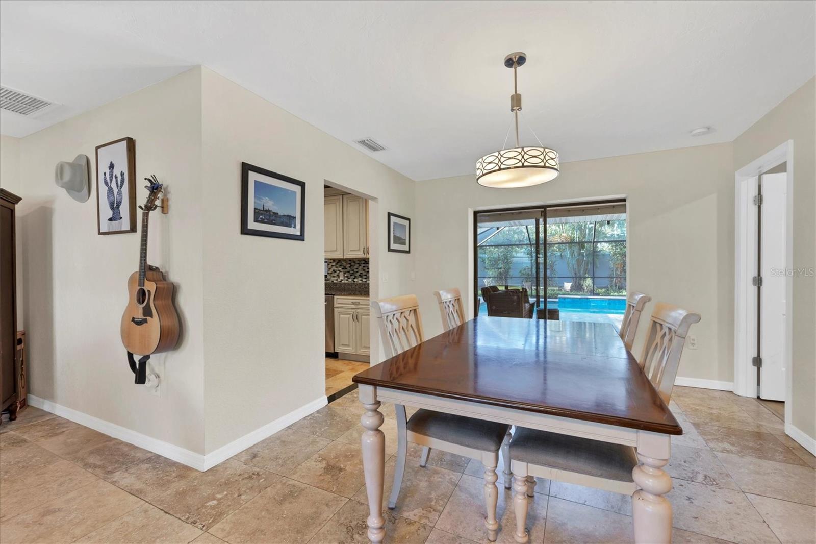 Listing Image #8