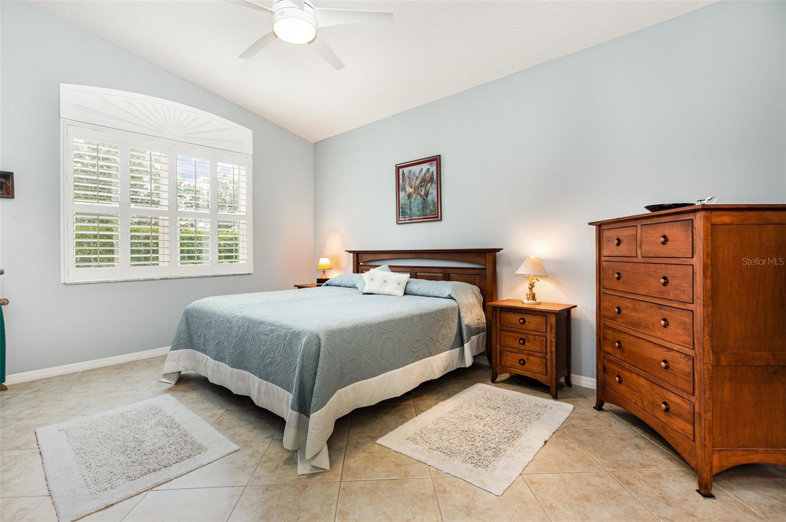 Listing Image #19