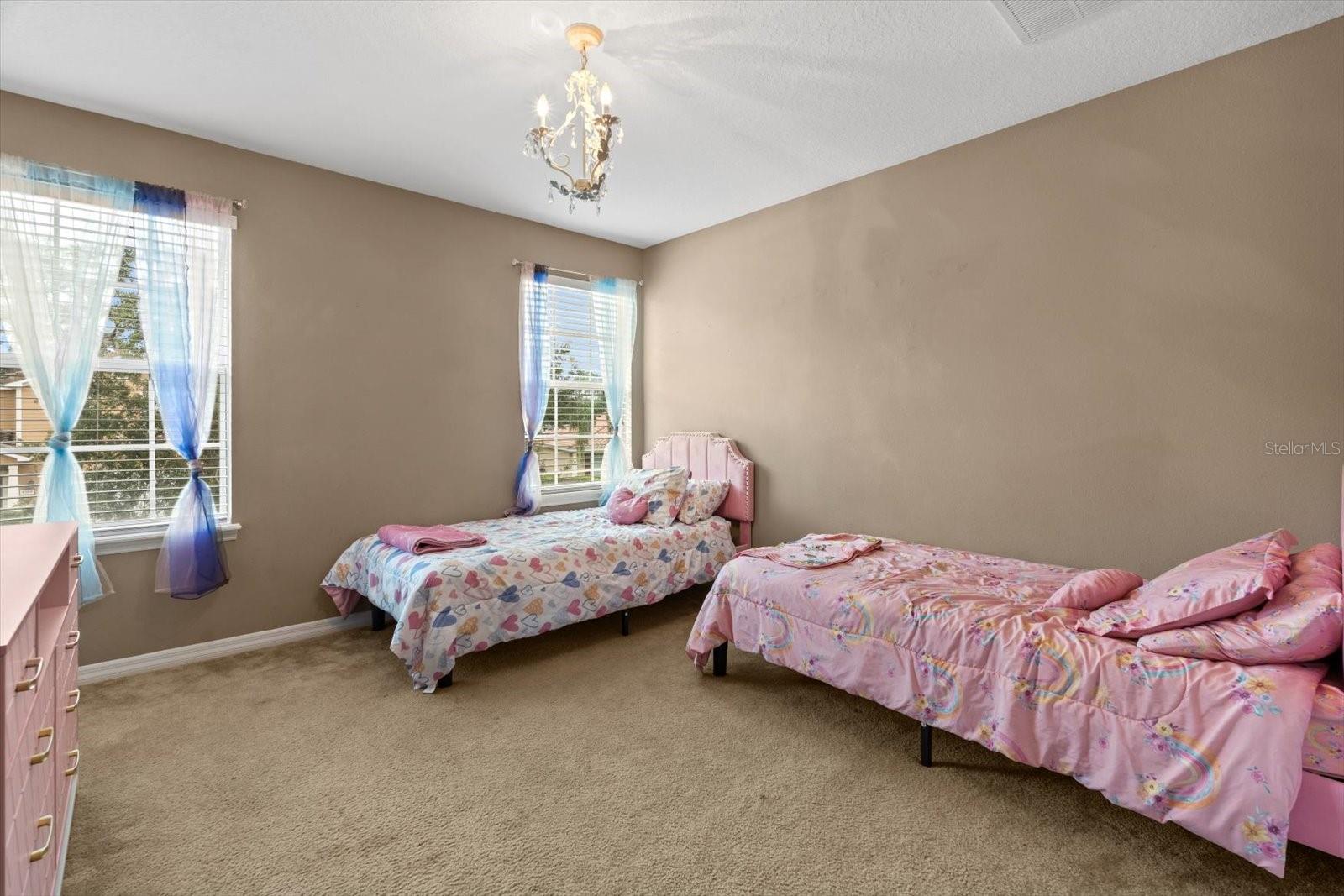 Listing Image #25
