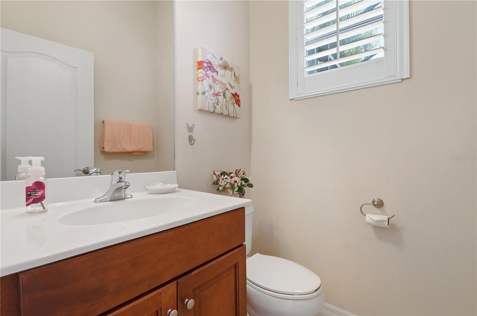 Listing Image #12