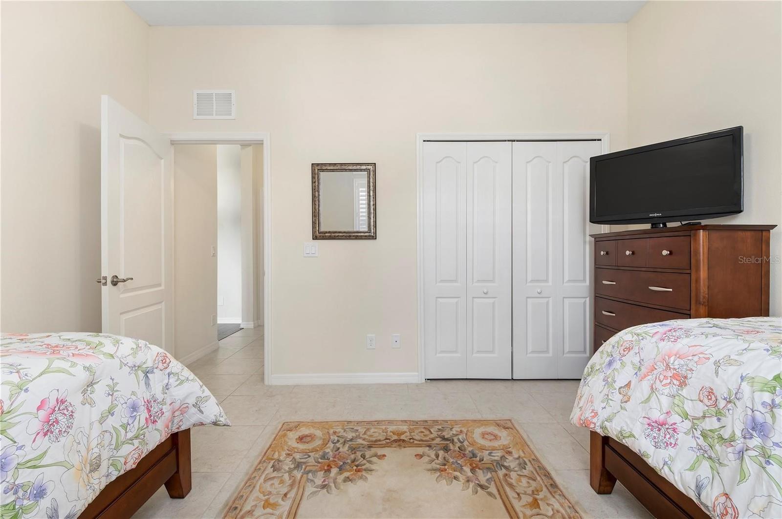 Listing Image #28