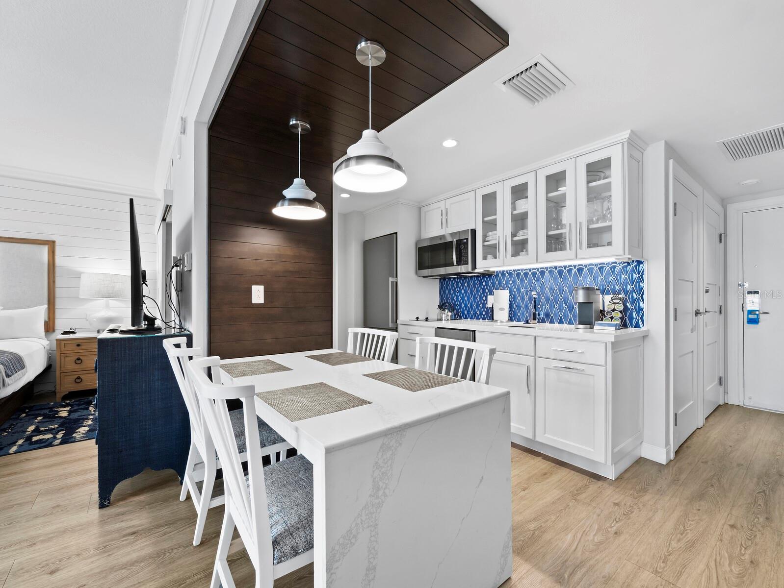 Listing Image #7