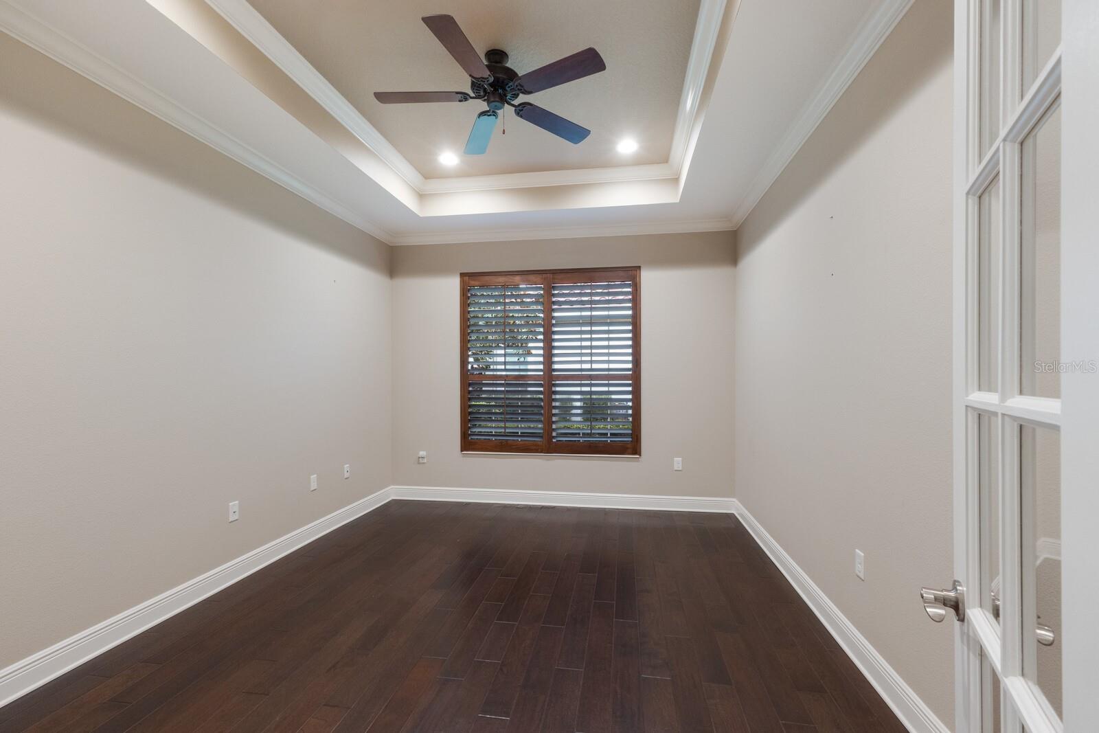 Listing Image #9