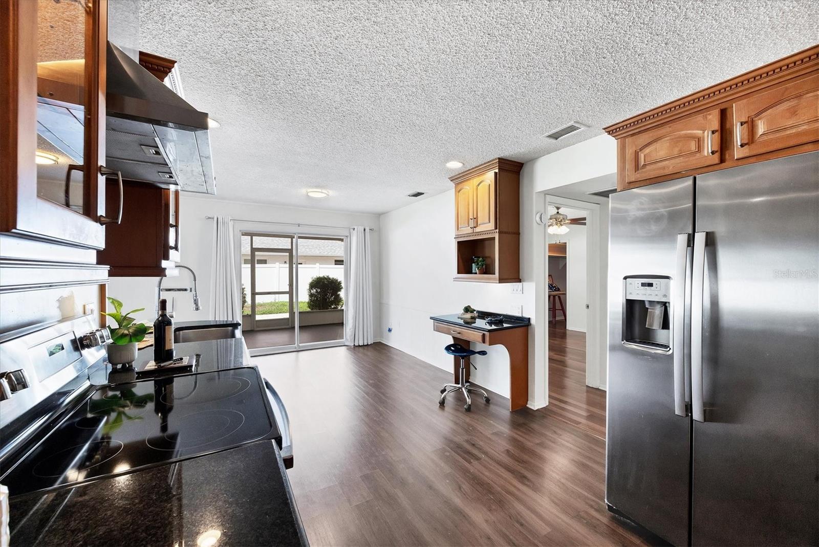 Listing Image #7