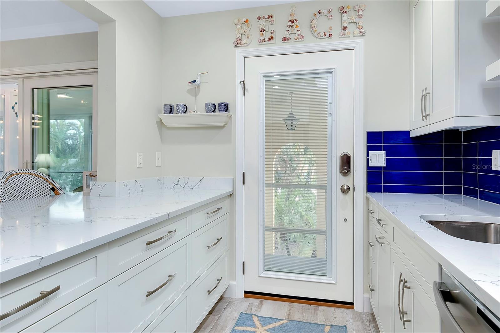 Listing Image #9
