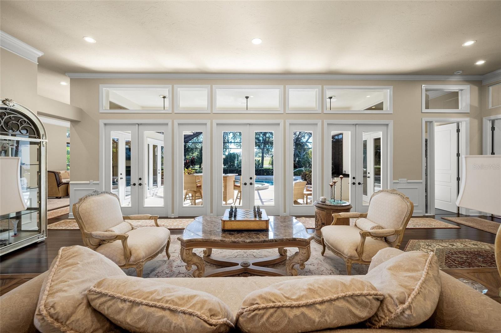 Listing Image #12