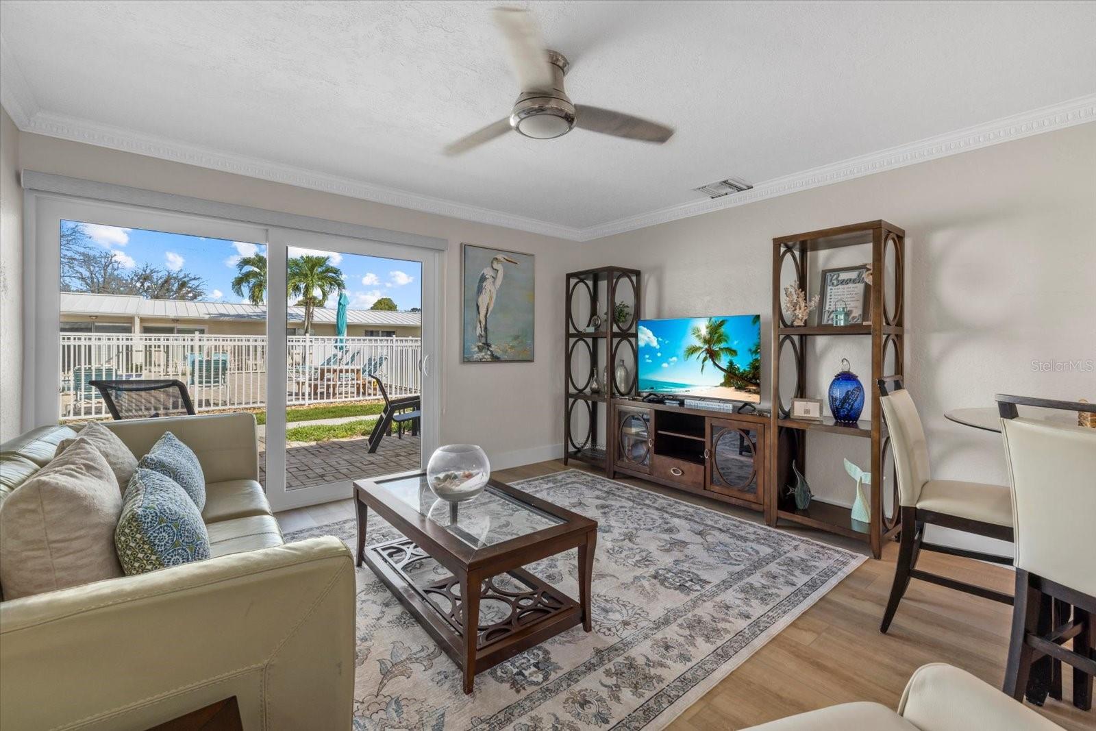 Listing Image #4