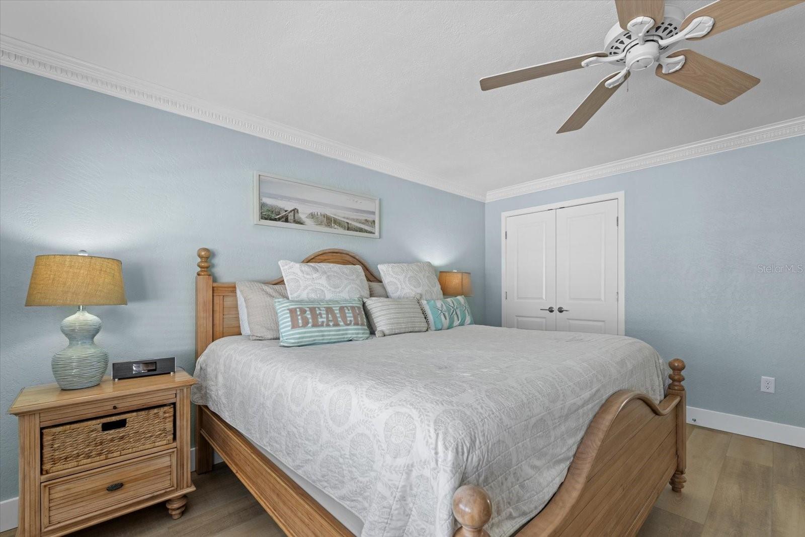 Listing Image #12