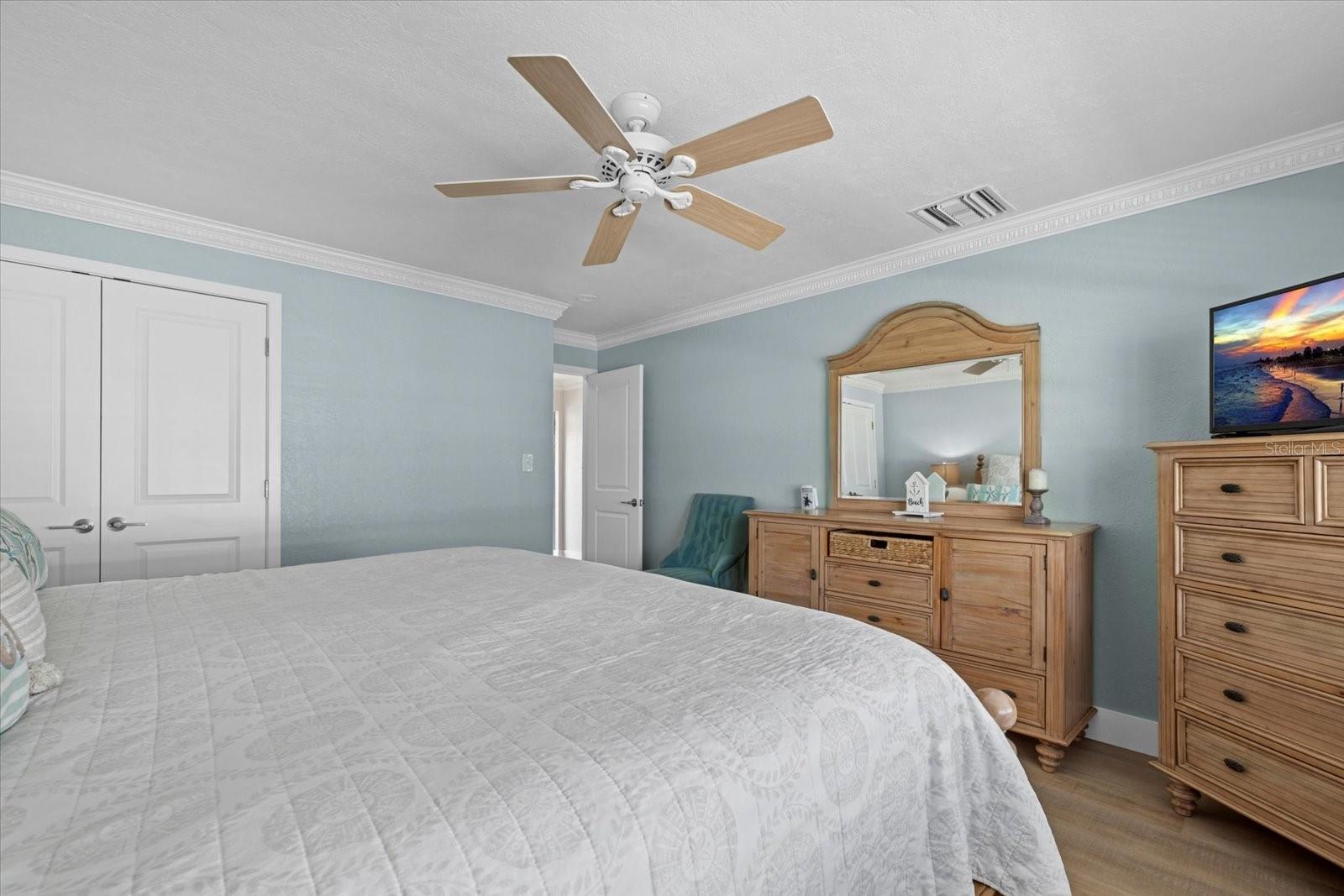 Listing Image #13