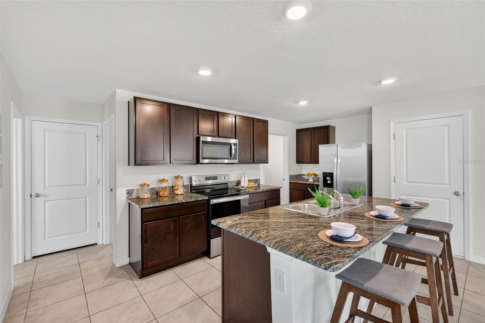 Listing Image #7