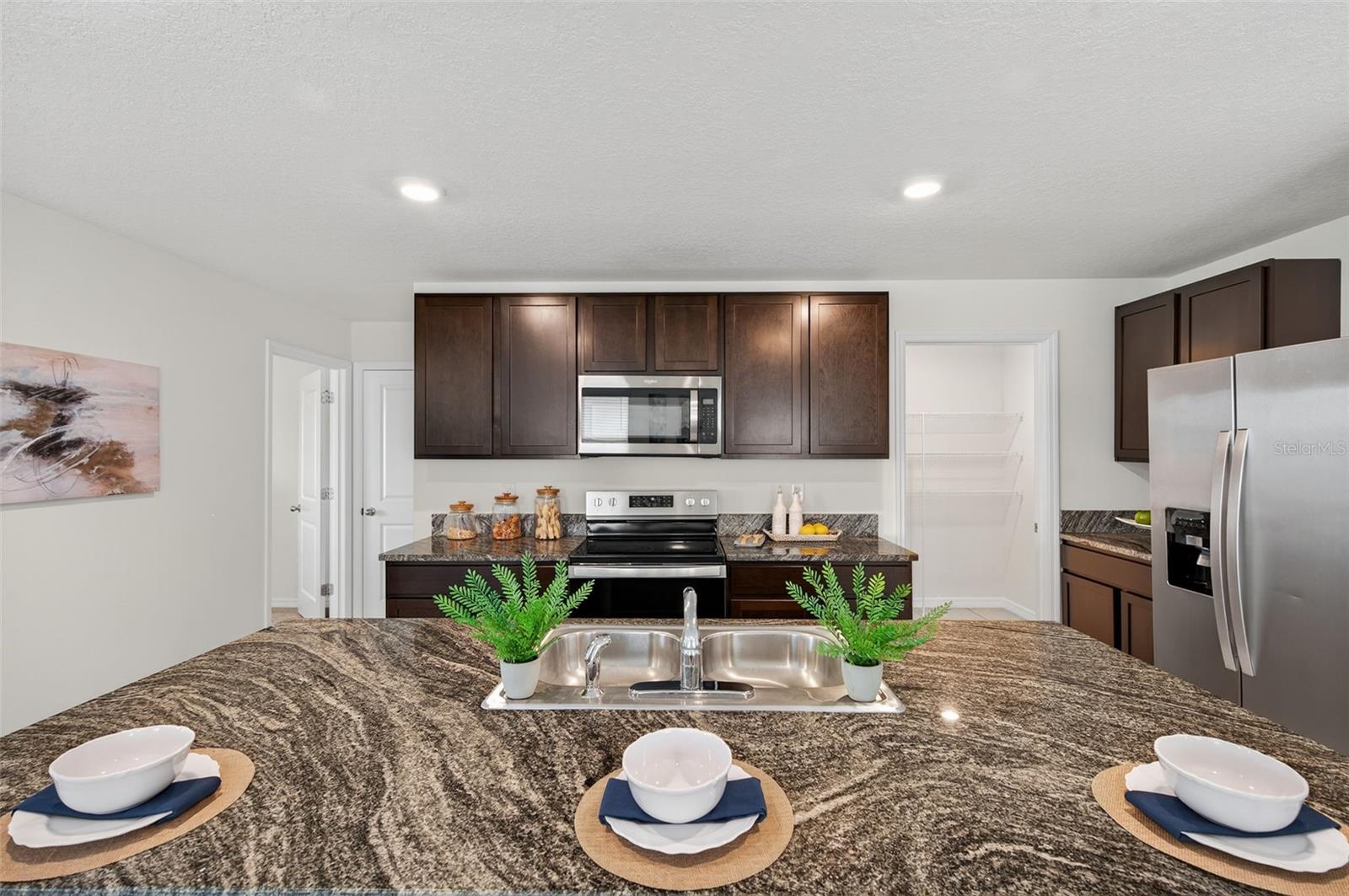 Listing Image #8