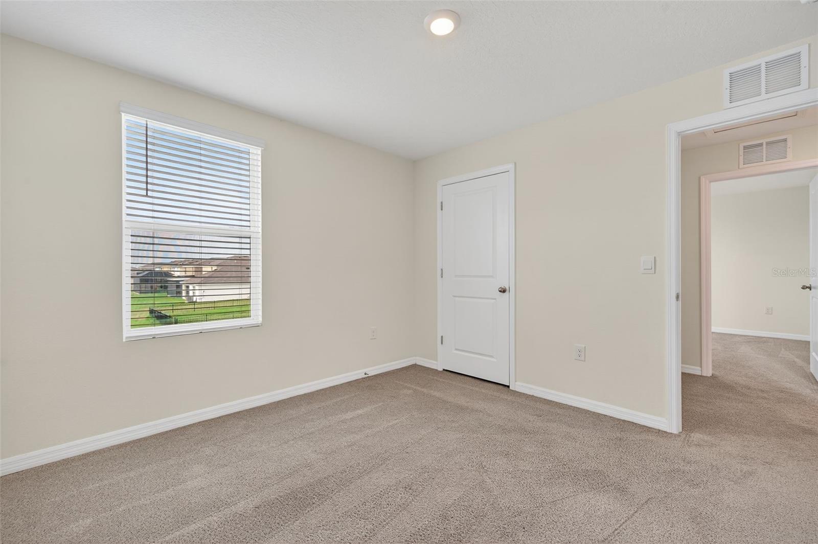 Listing Image #38
