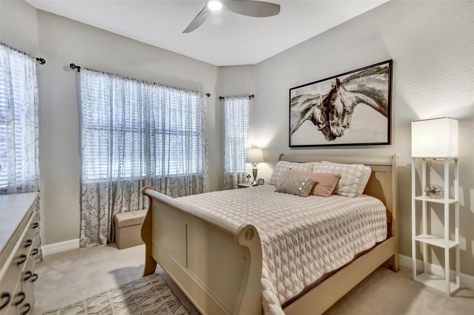 Listing Image #8