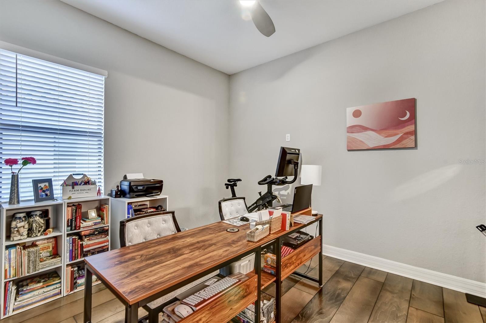 Listing Image #11