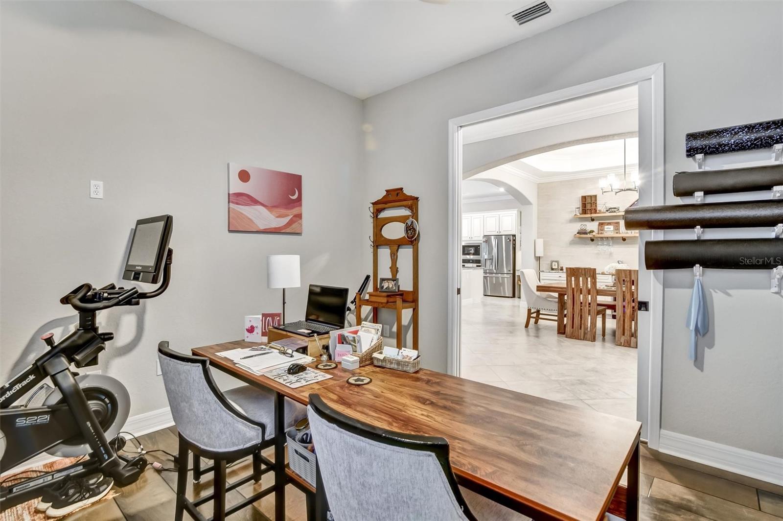 Listing Image #12