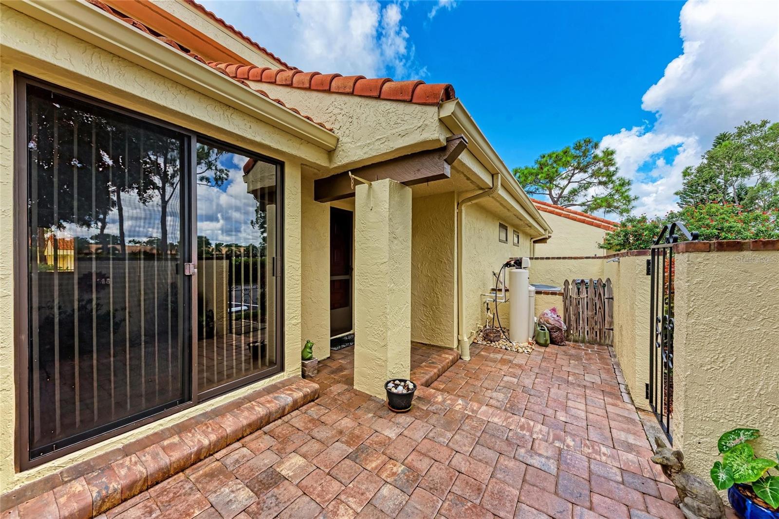 Listing Image #4