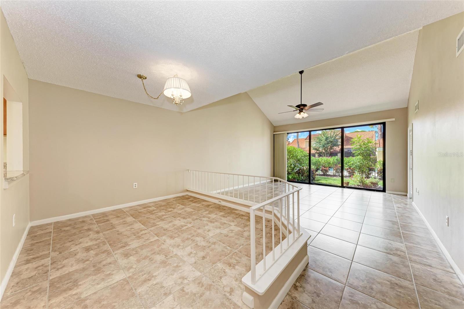 Listing Image #8