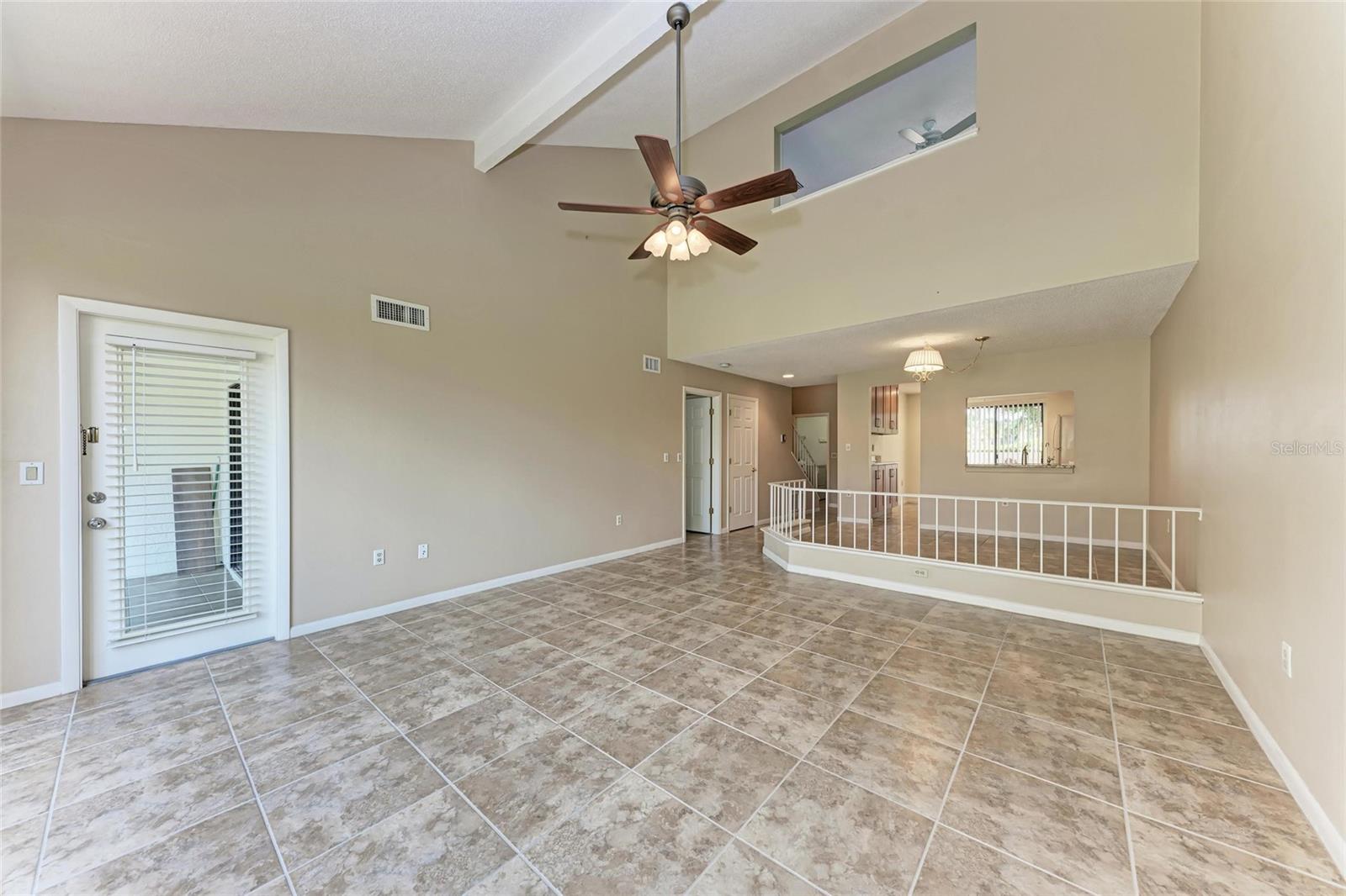 Listing Image #11