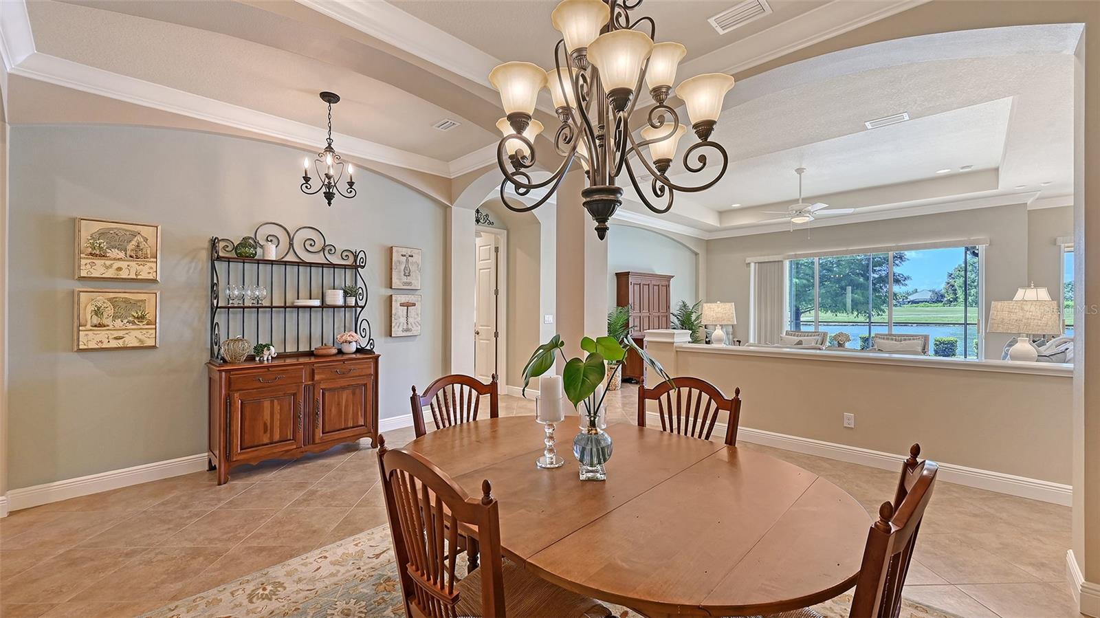 Listing Image #10