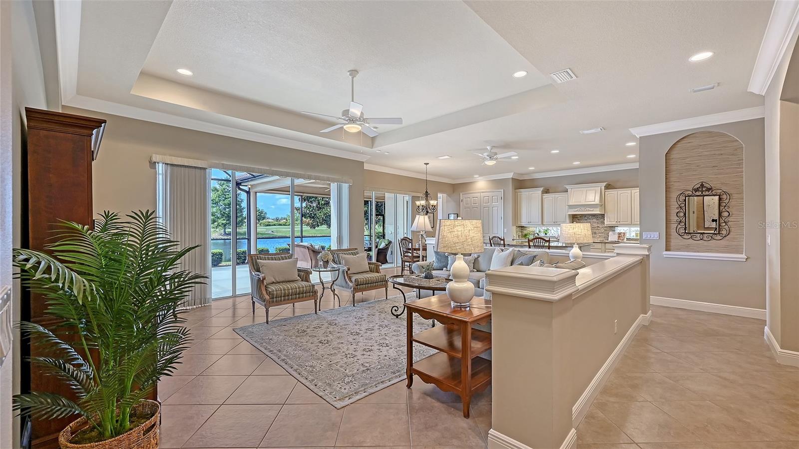 Listing Image #12