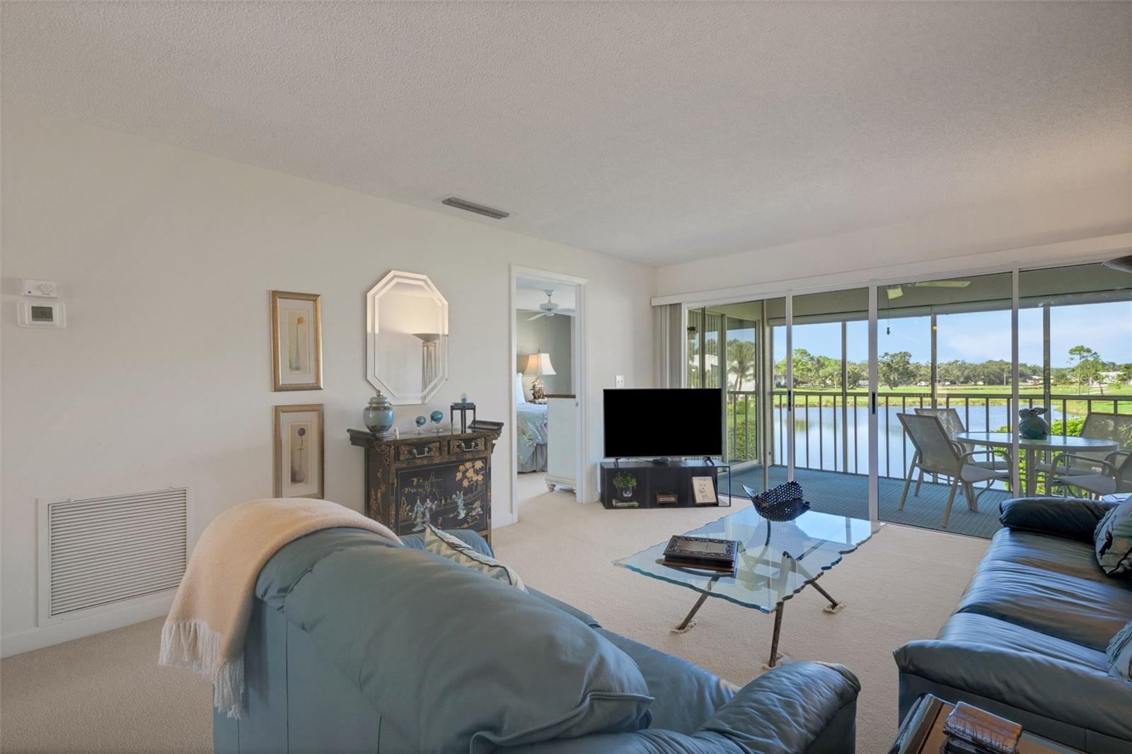 Listing Image #7