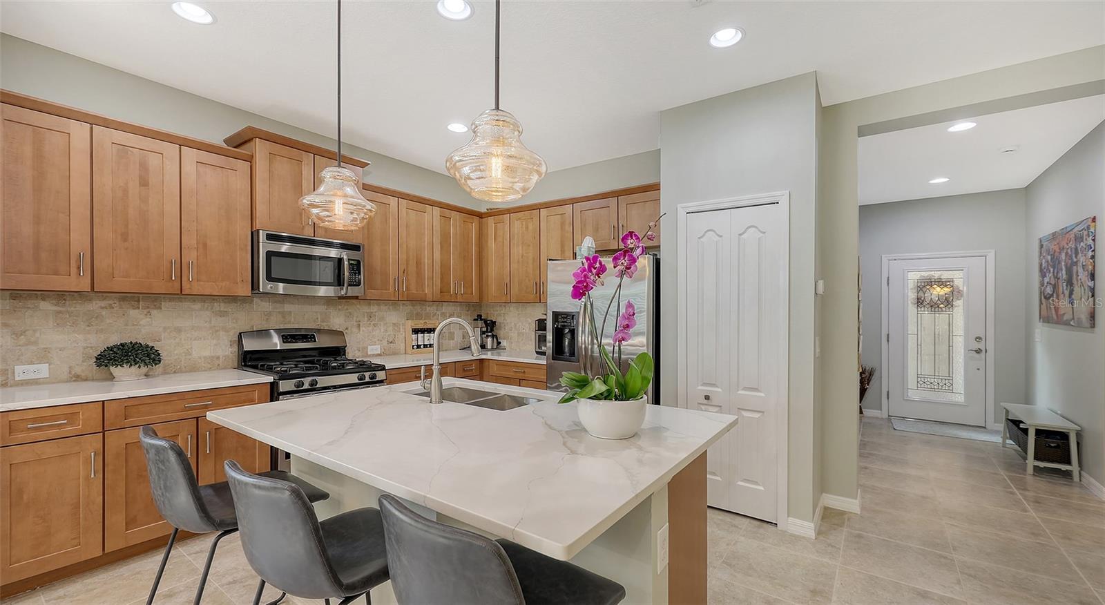 Listing Image #8