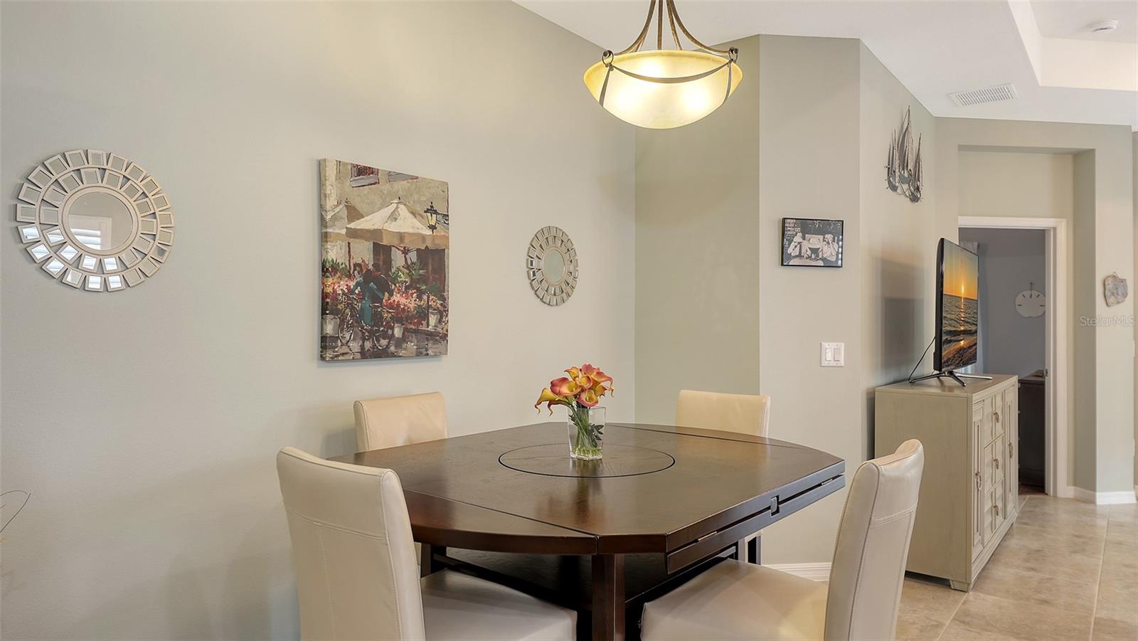 Listing Image #12