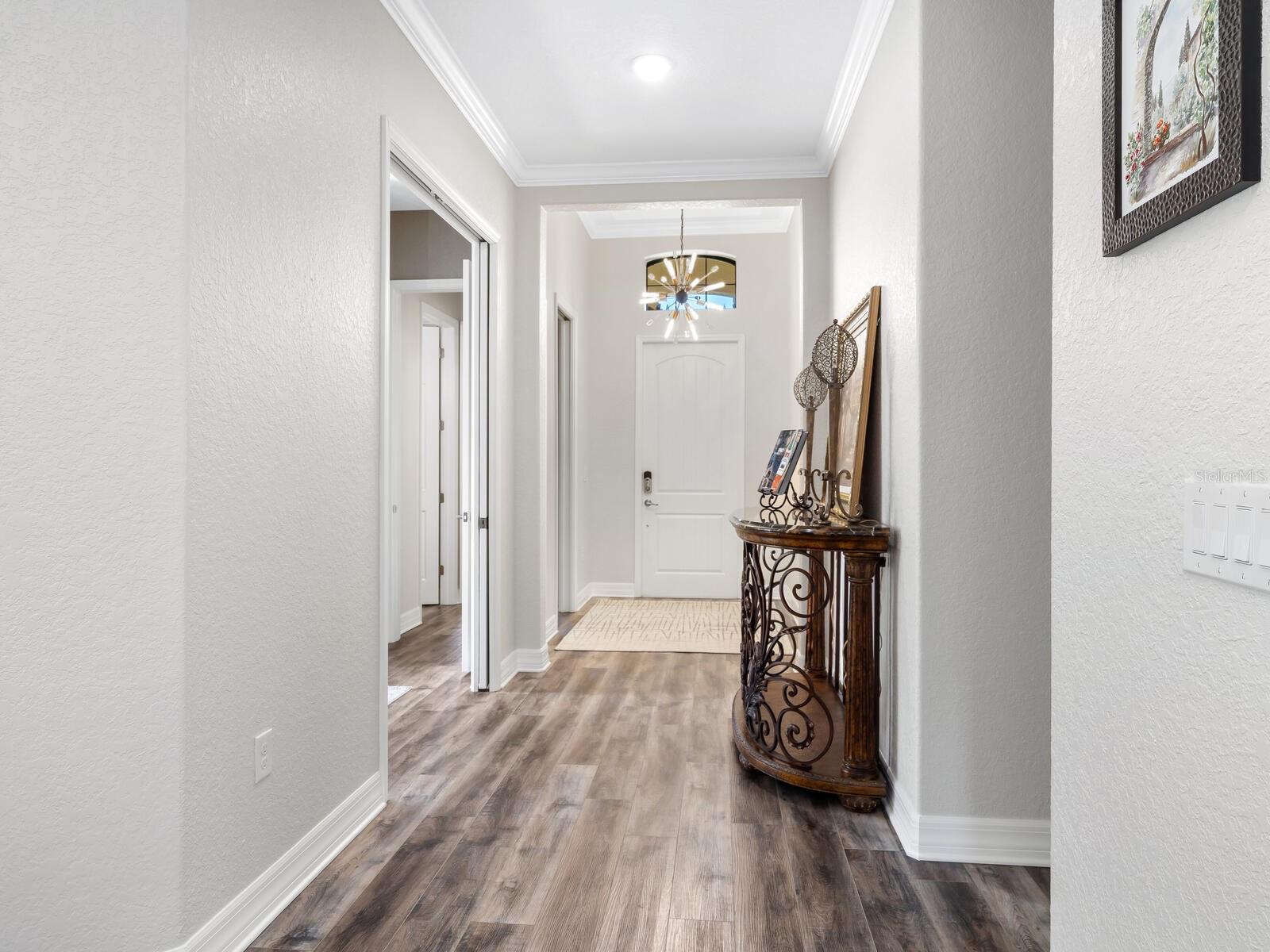 Listing Image #10