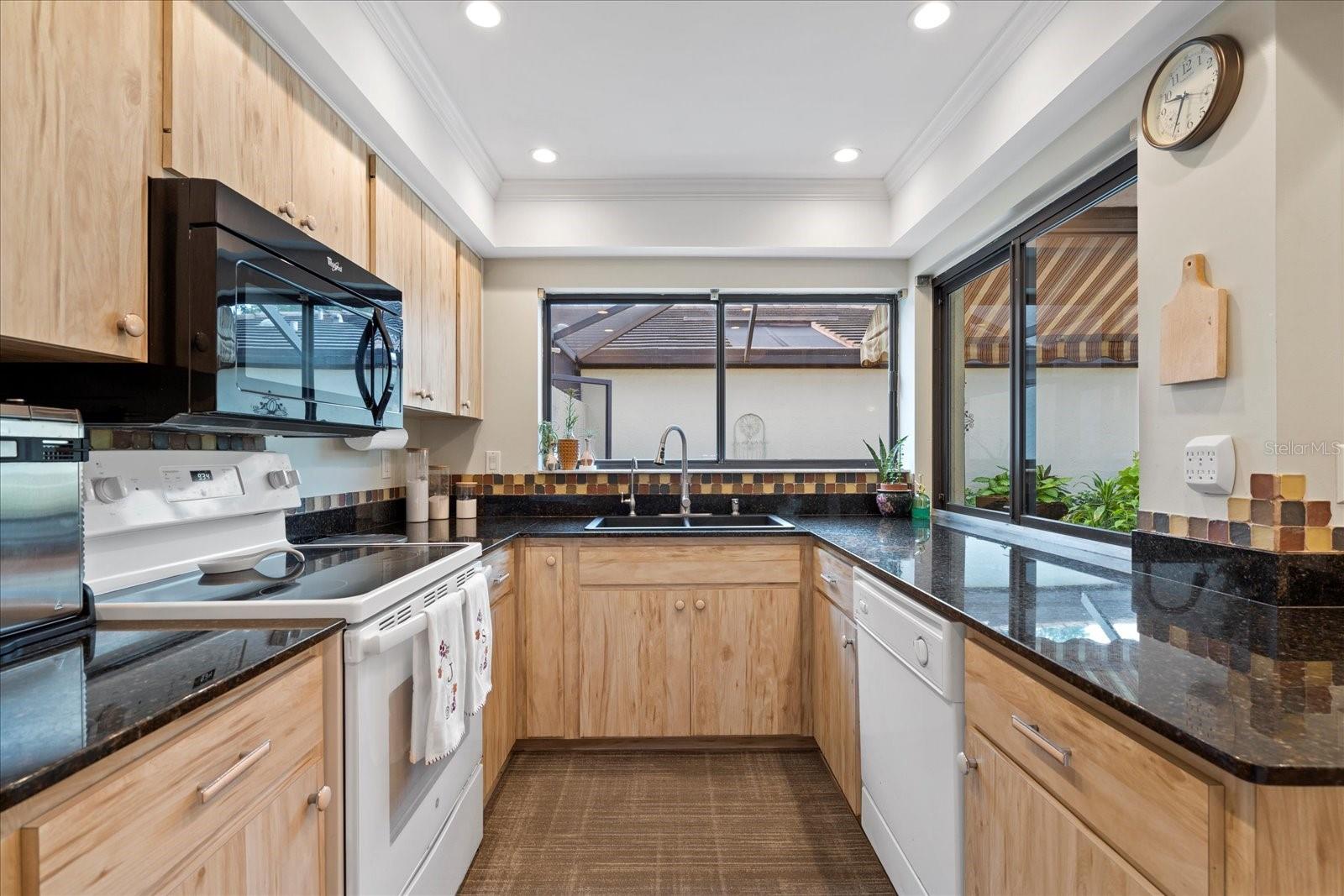 Listing Image #7