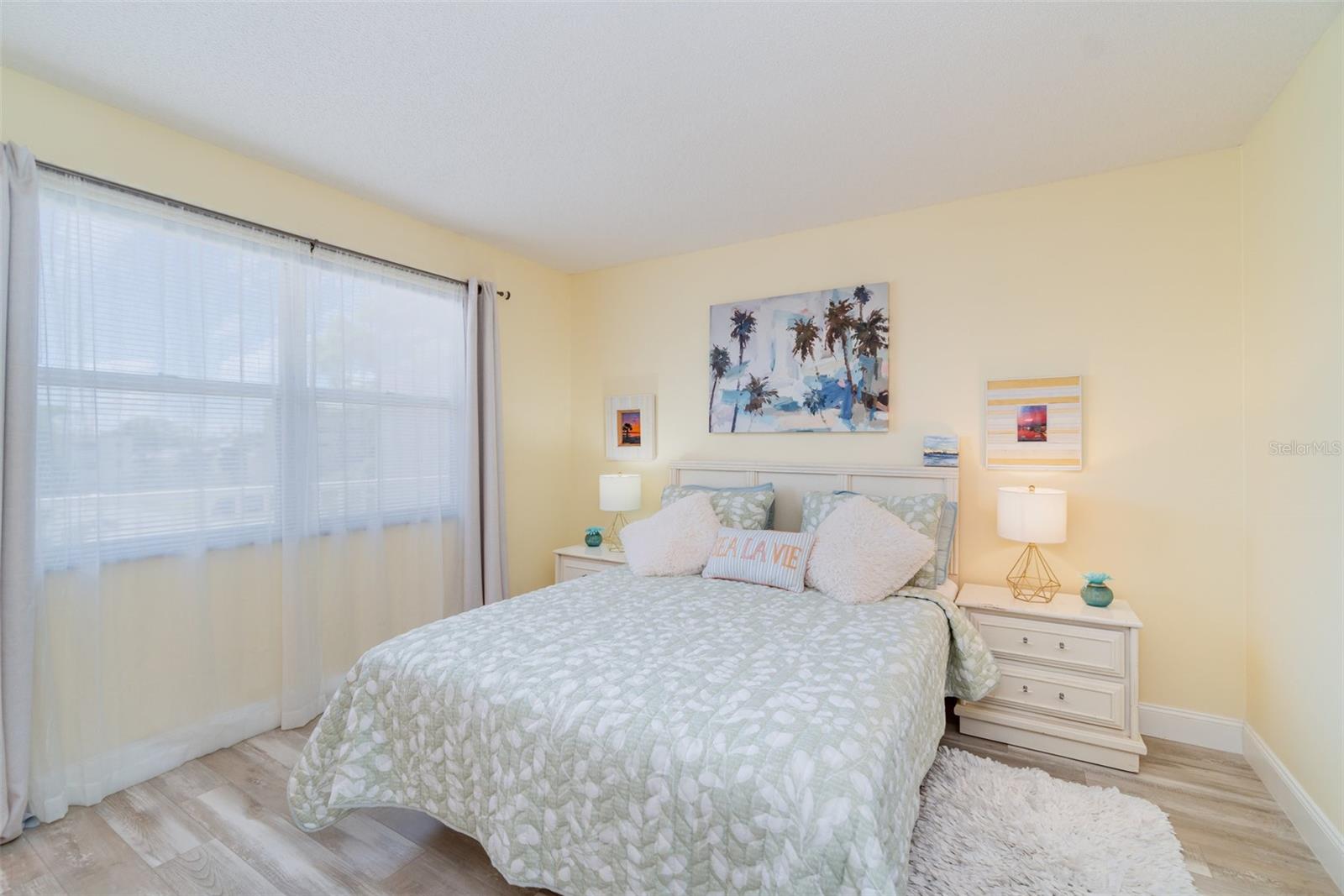 Listing Image #19