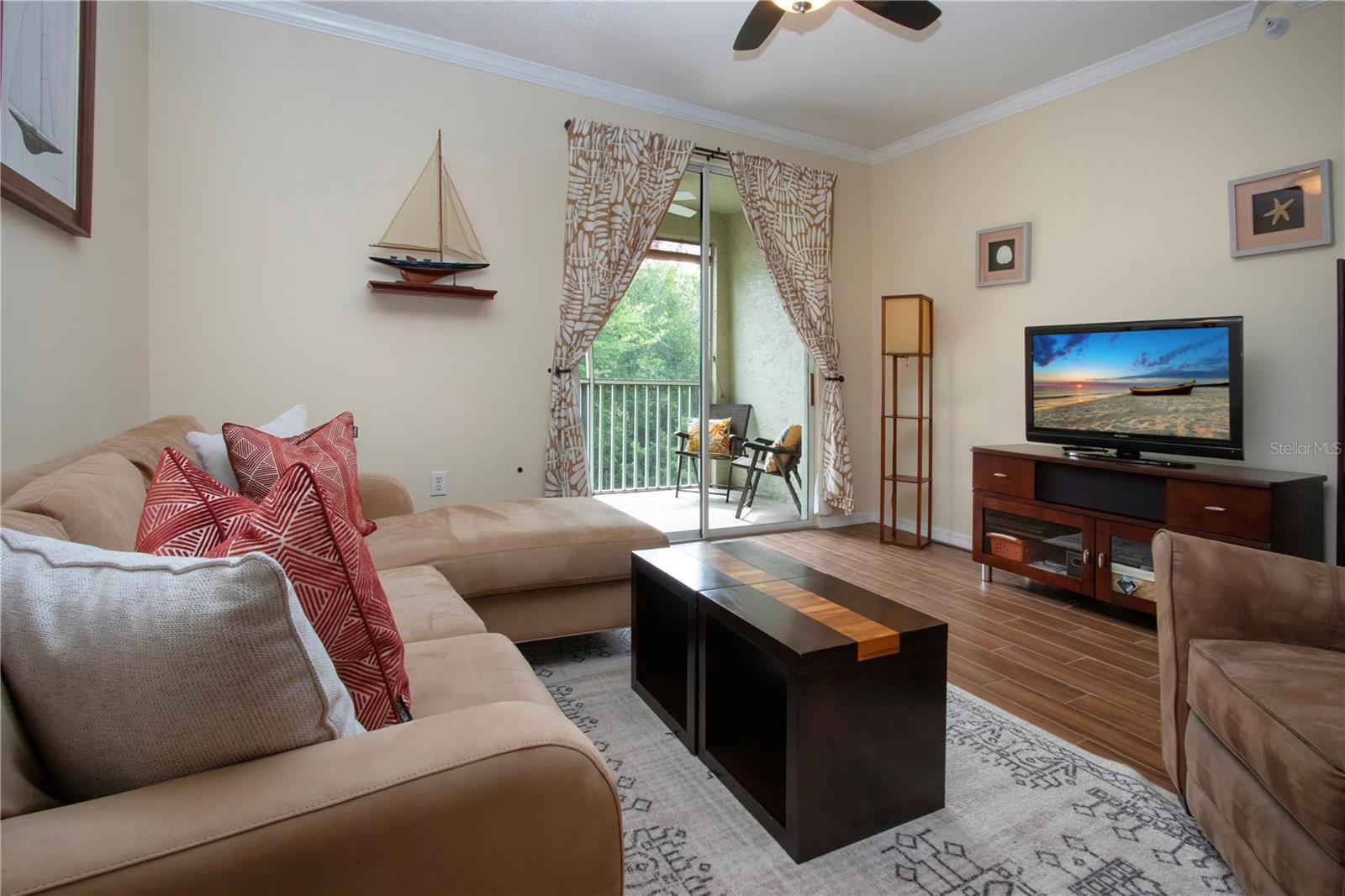 Listing Image #7