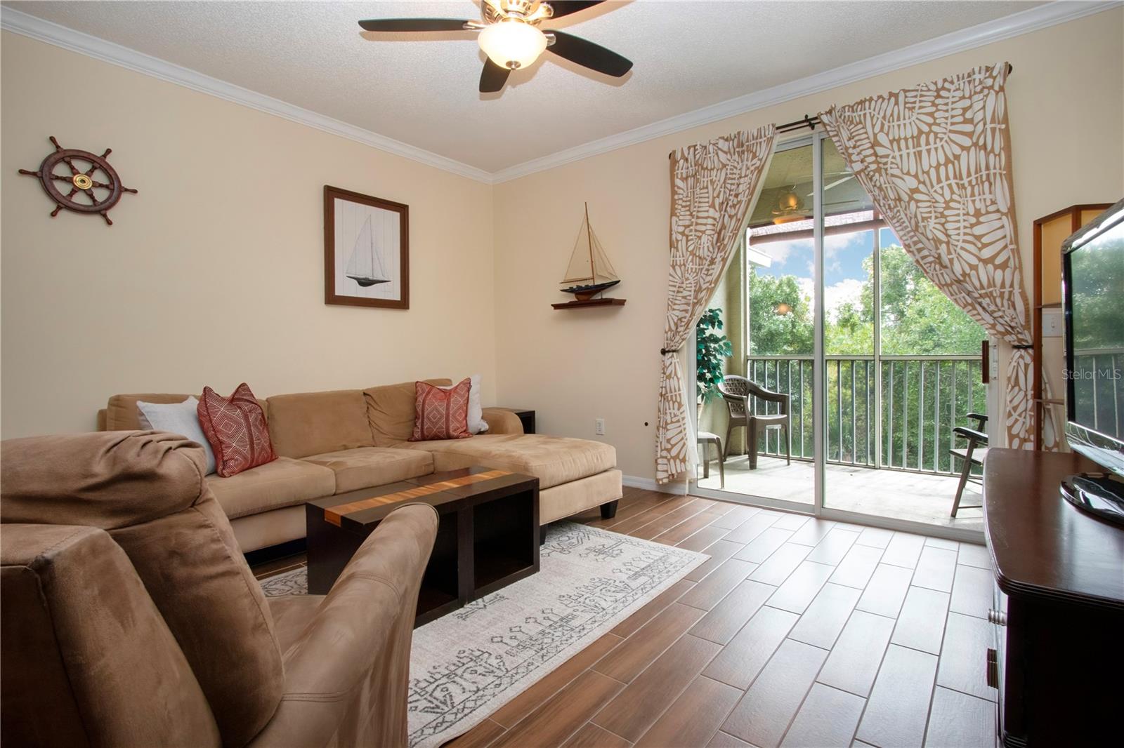 Listing Image #8