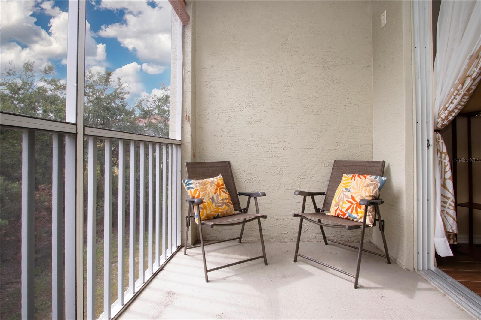 Listing Image #11