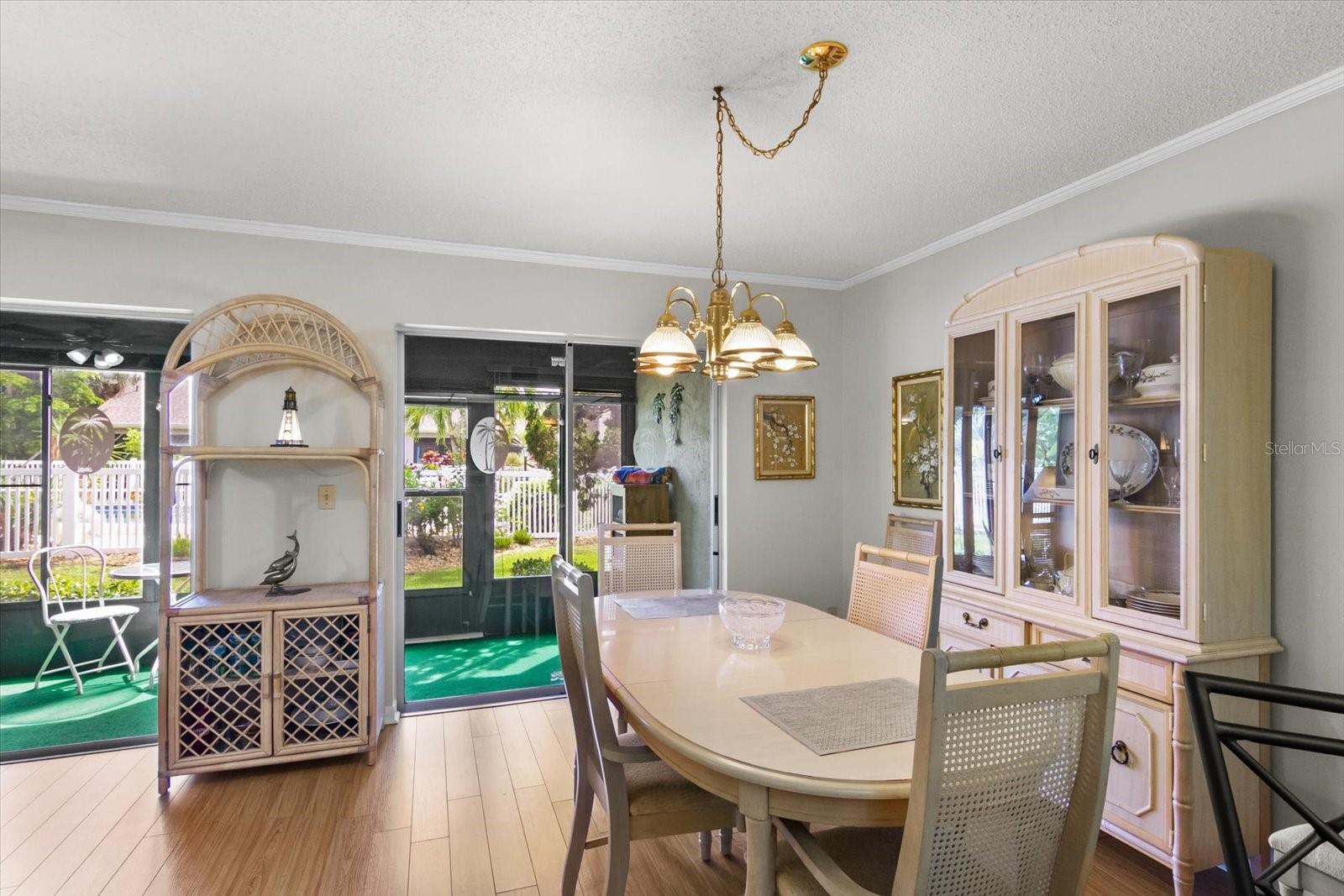 Listing Image #12