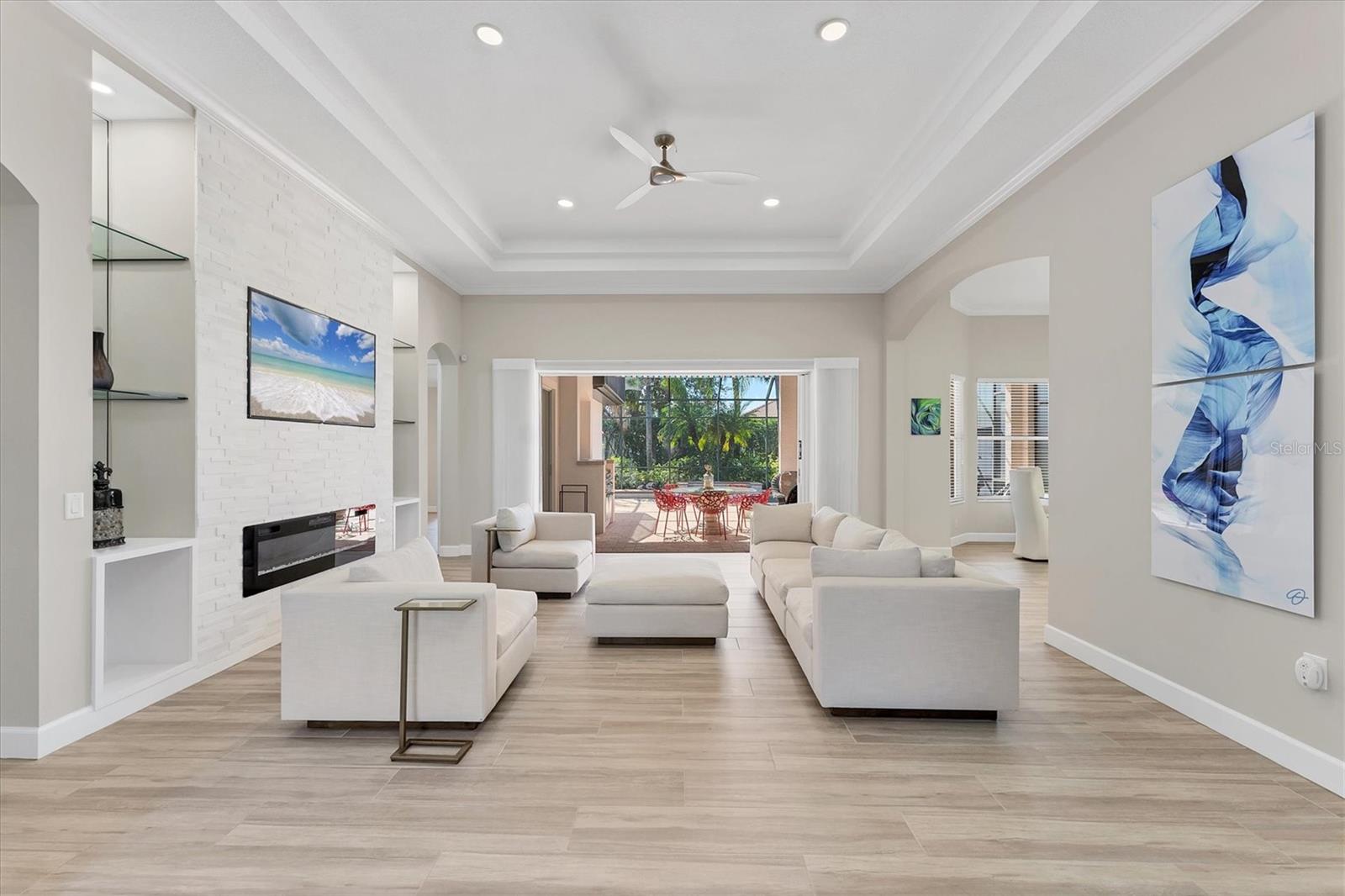 Listing Image #10
