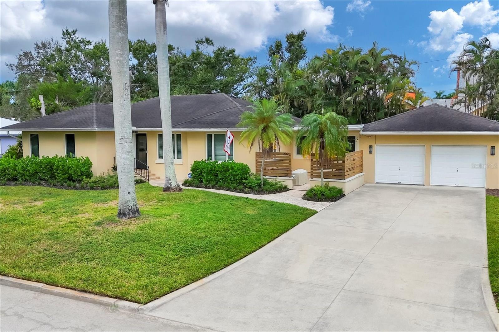 Listing Image #3