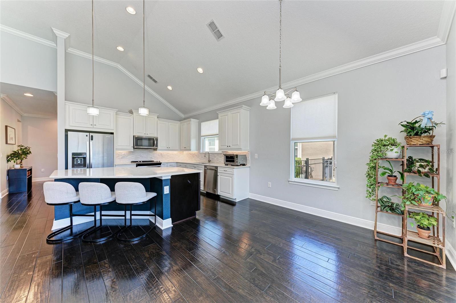 Listing Image #18