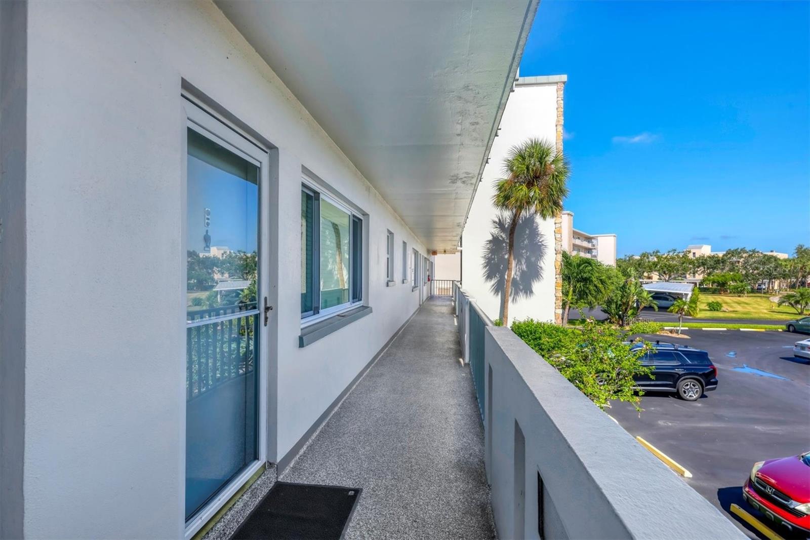 Listing Image #4