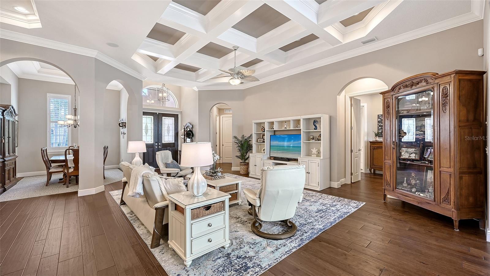 Listing Image #10