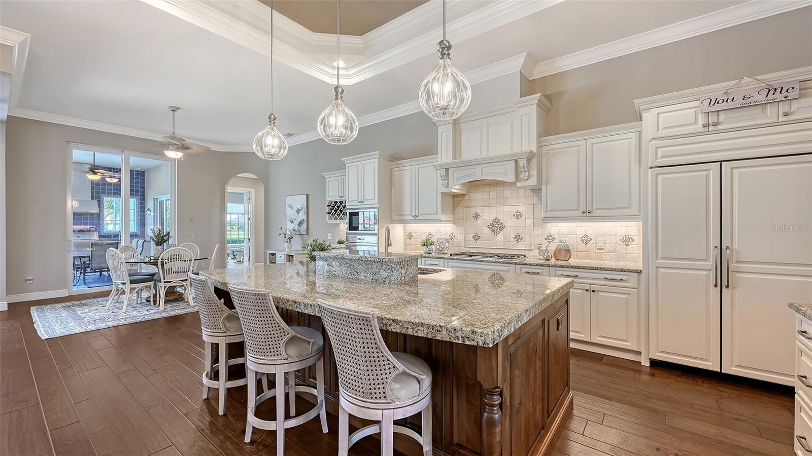Listing Image #19