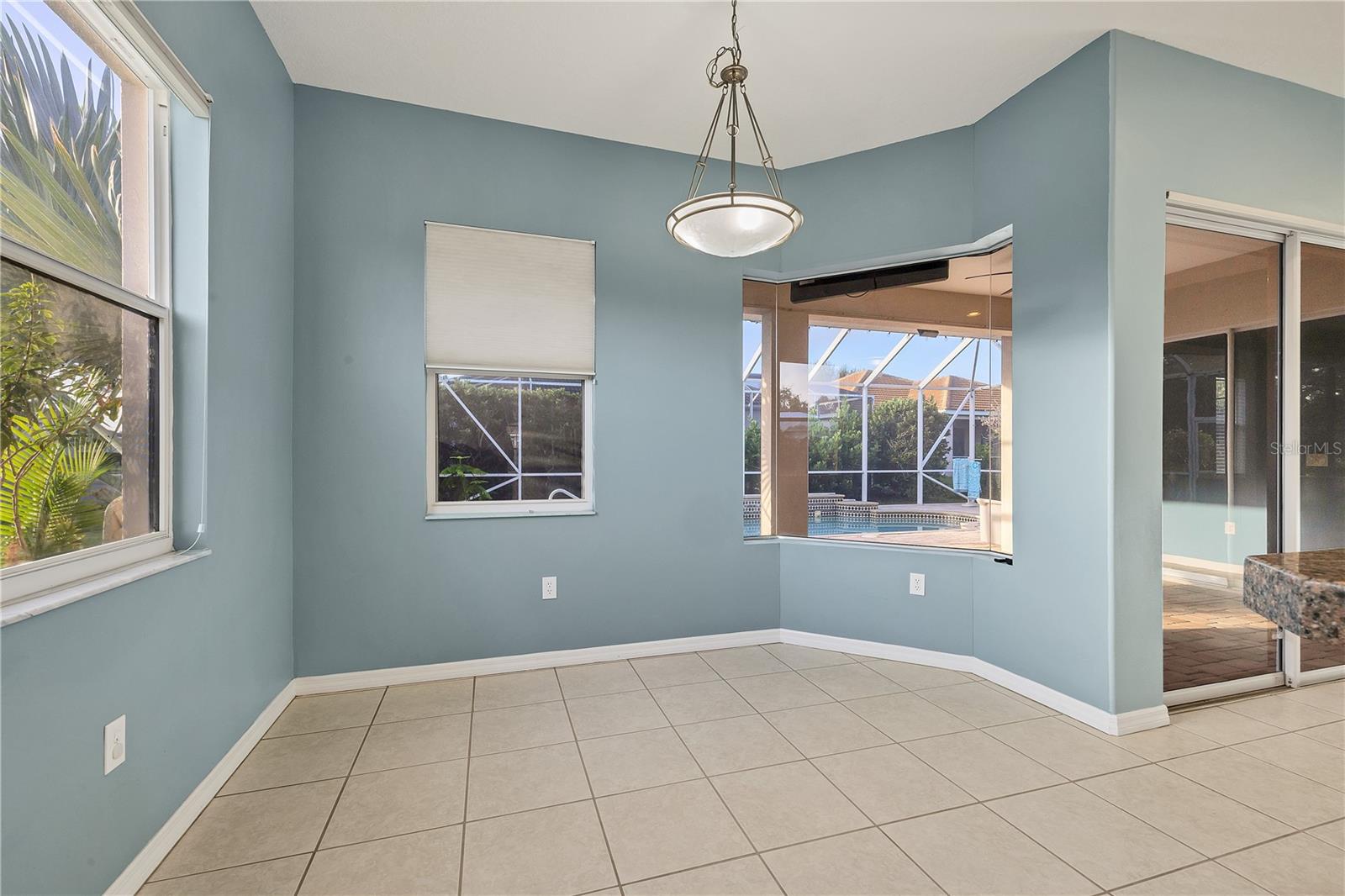Listing Image #15