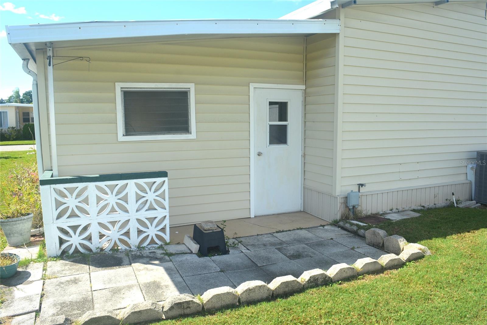 Listing Image #7