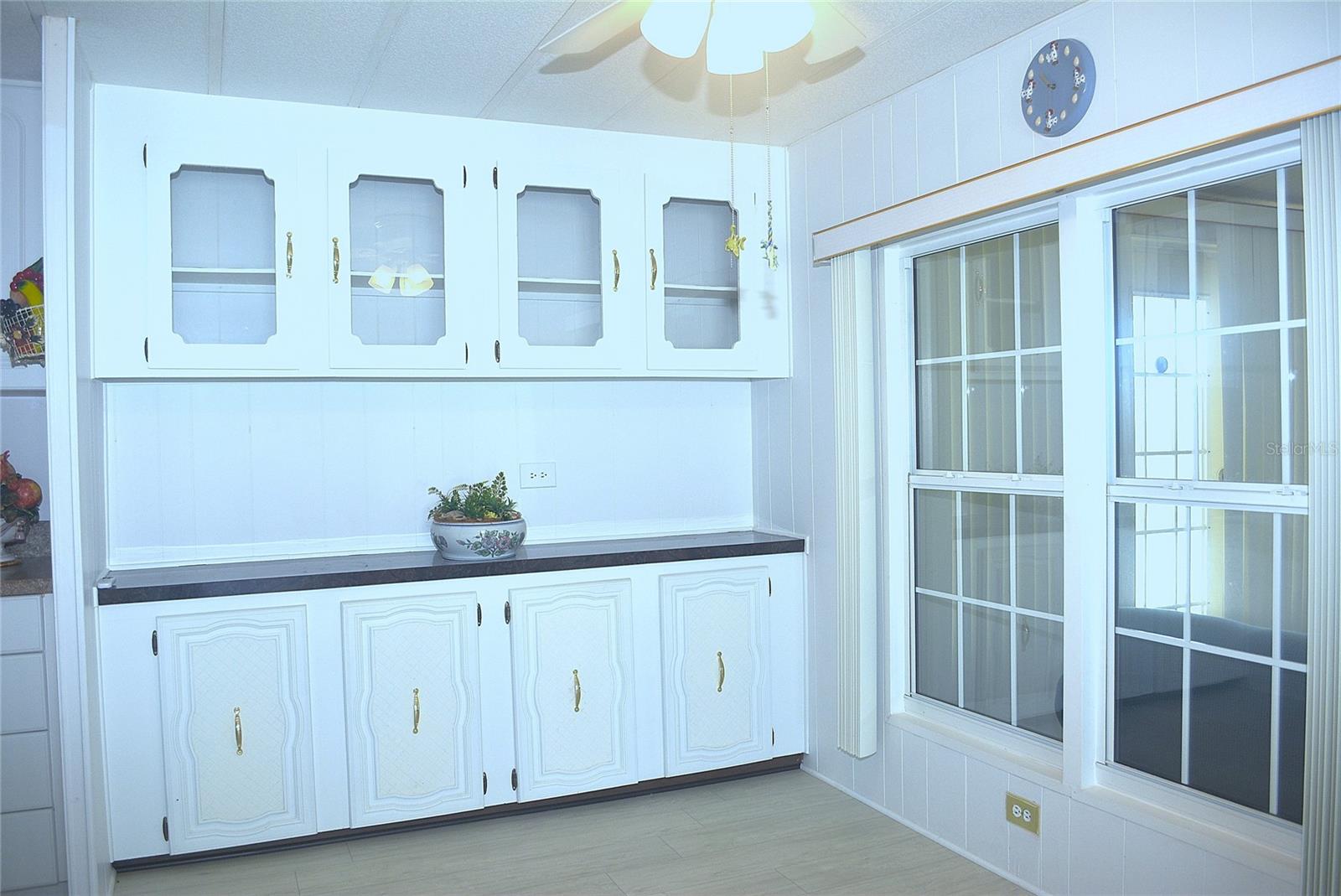 Listing Image #8