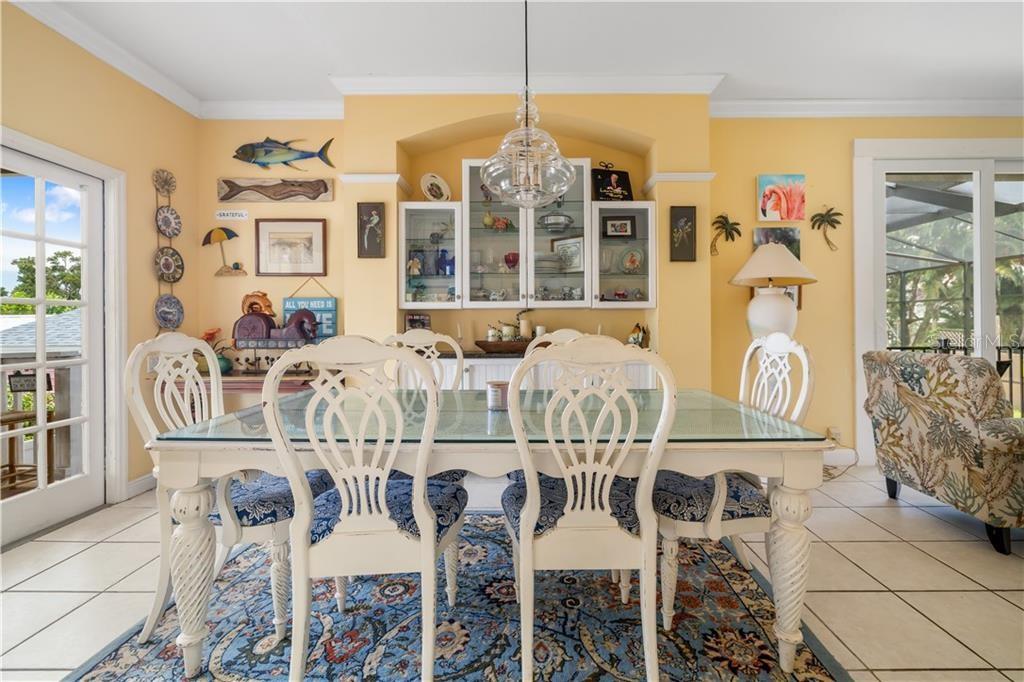 Listing Image #4