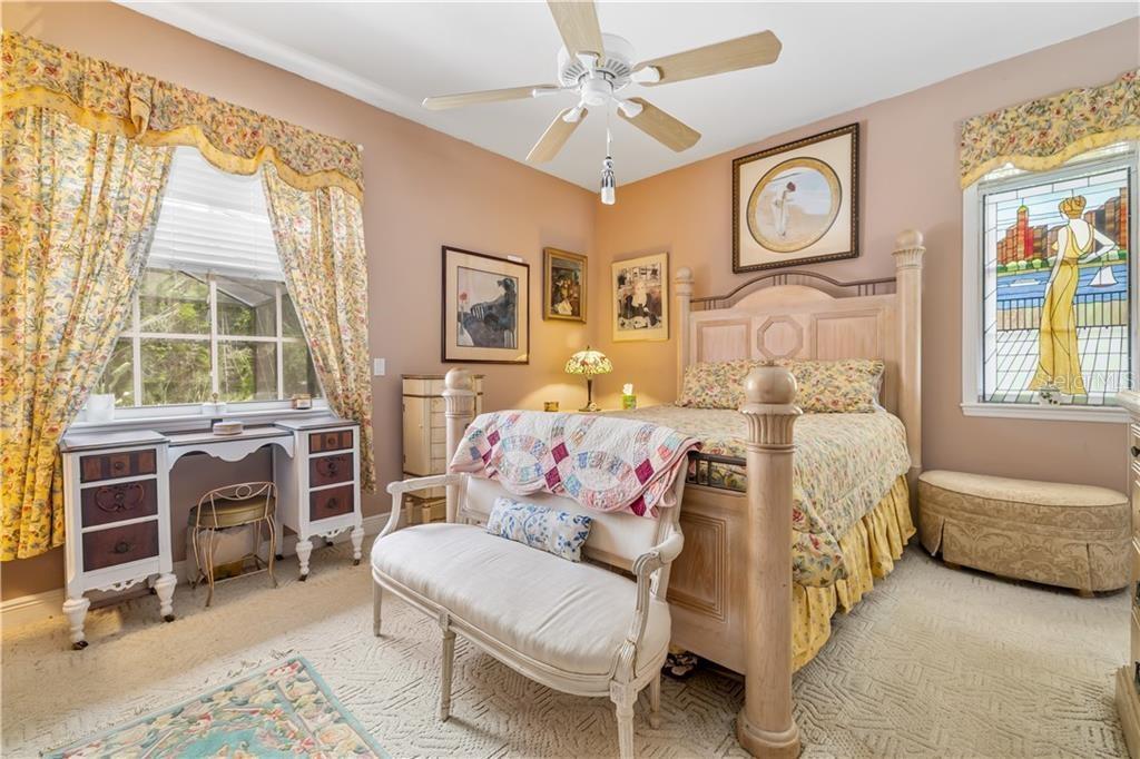 Listing Image #10