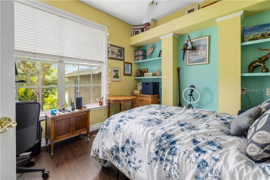 Listing Image #11